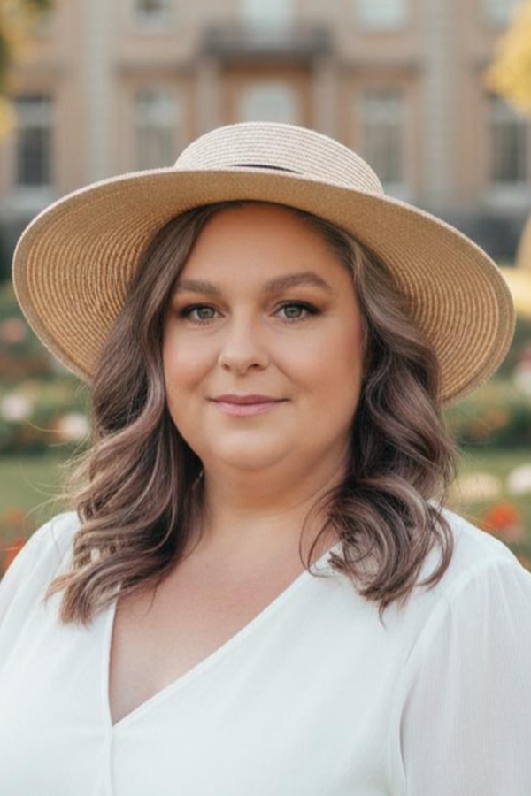 Cruise Brothers Travel Agent Donna King